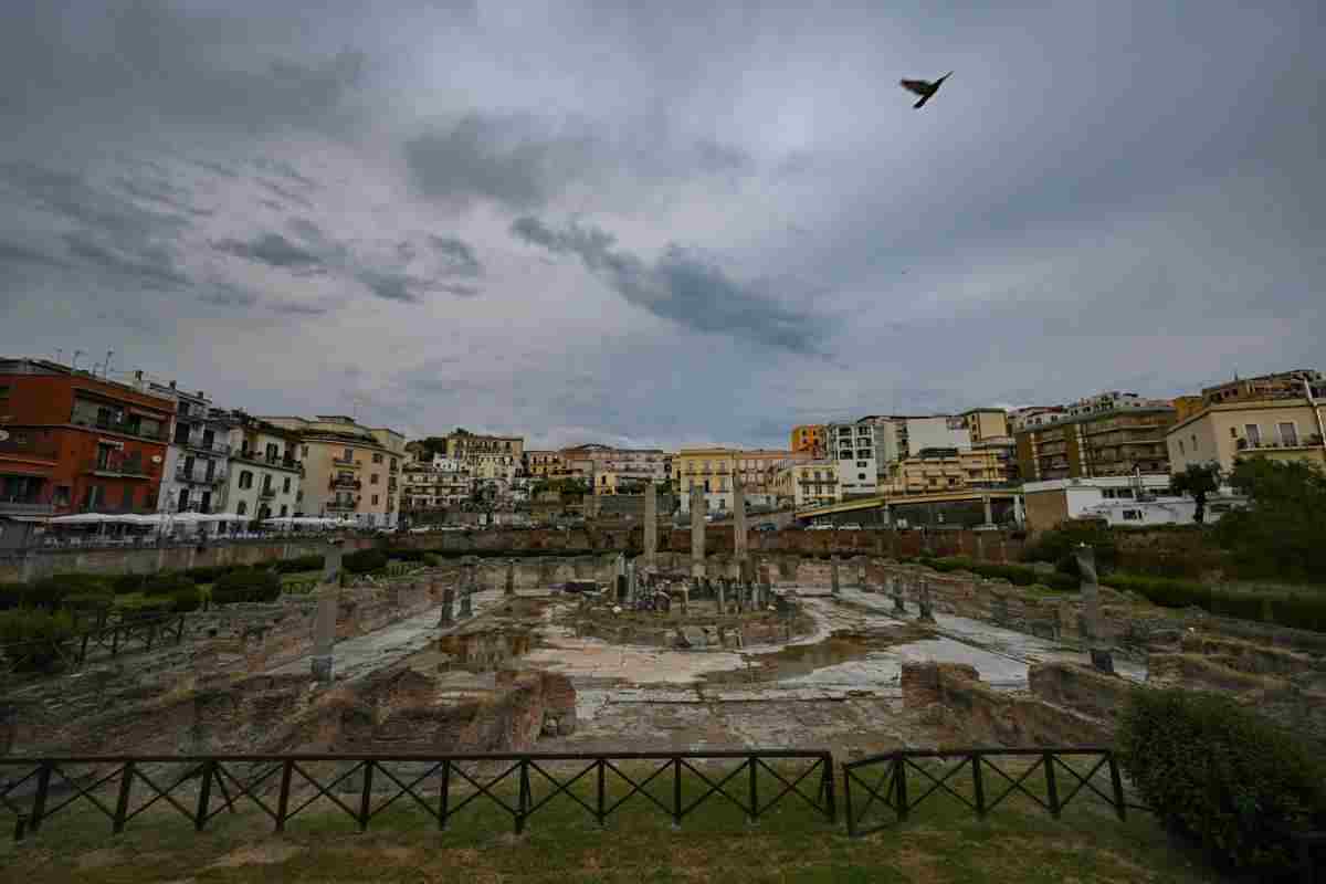 campi flegrei 20 milioni misure urgenti