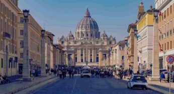Roma, oggi l’infiorata: le Pro Loco d’Italia colorano via della Conciliazione